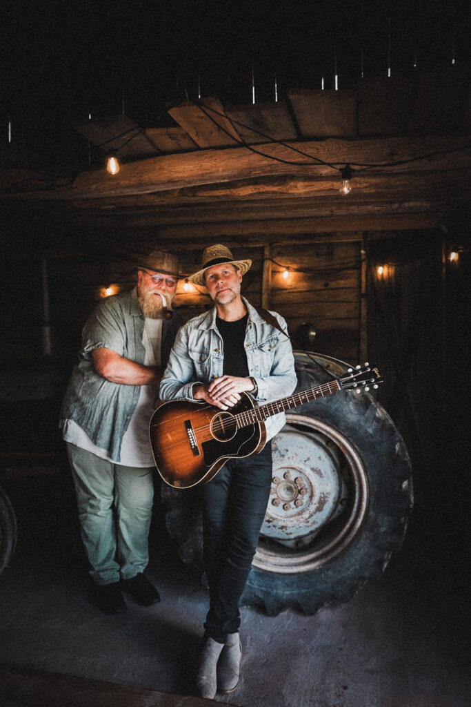 Front porch 01AEFE21 7104 4EB3 9625 AACC054A2545